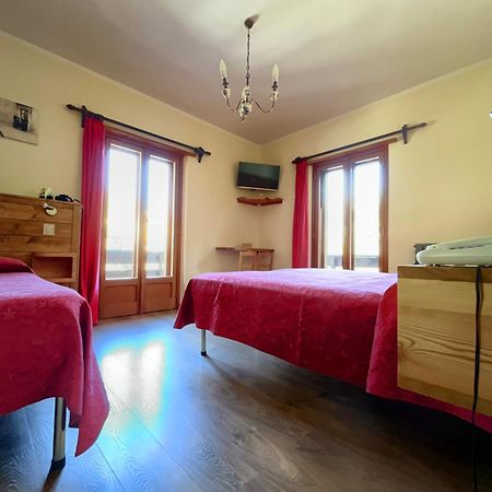 Hotel Garni Mille Pini Скано Екстериор снимка