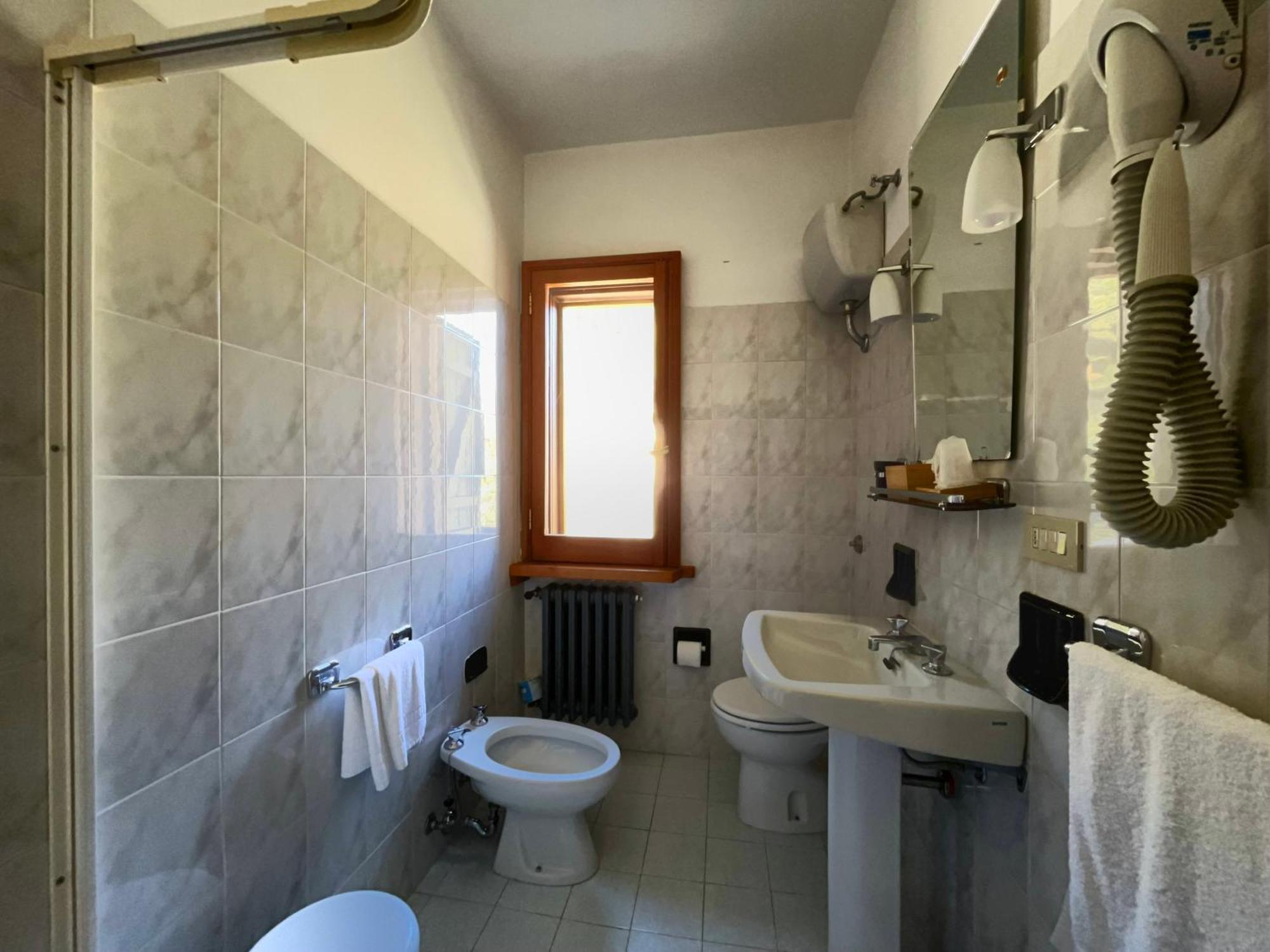 Hotel Garni Mille Pini Скано Екстериор снимка