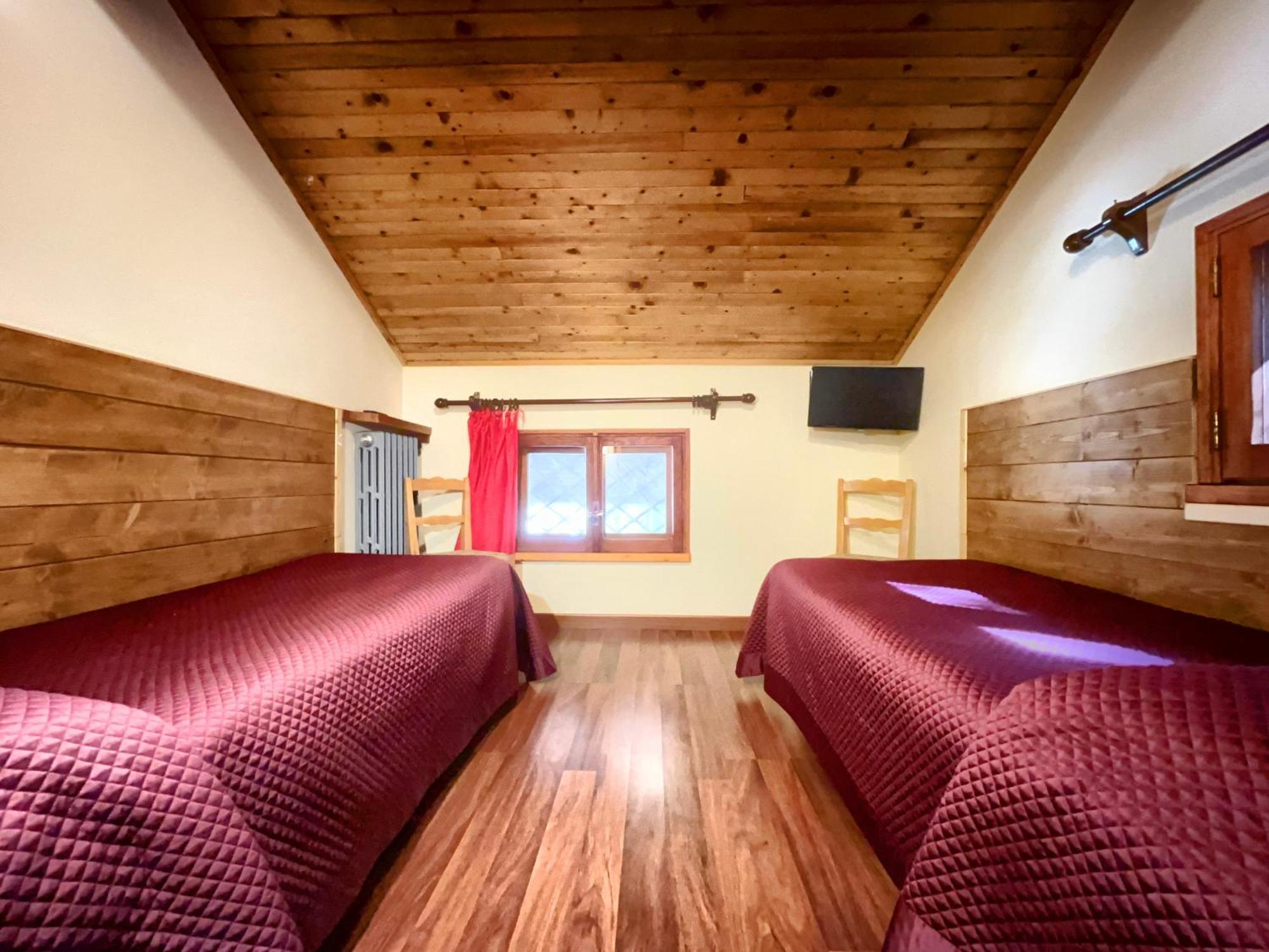 Hotel Garni Mille Pini Скано Екстериор снимка