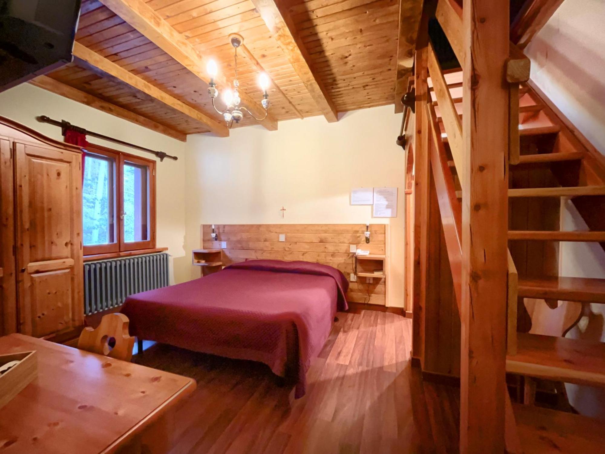 Hotel Garni Mille Pini Скано Екстериор снимка