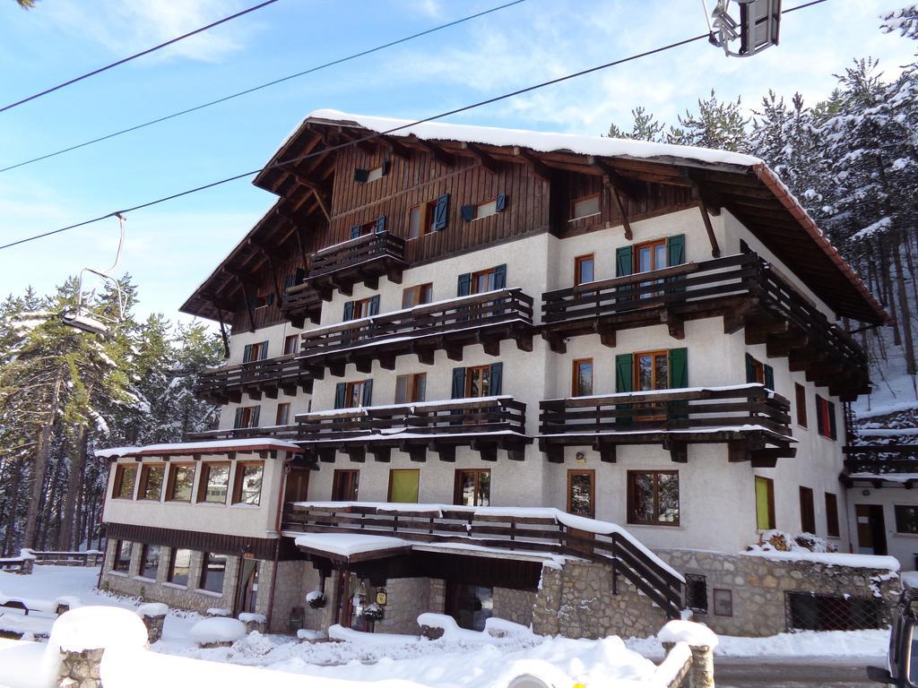 Hotel Garni Mille Pini Скано Екстериор снимка